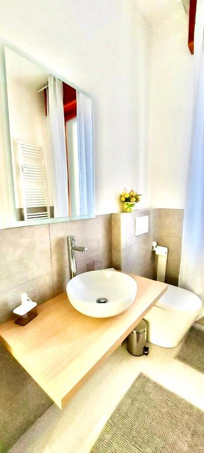 A Quattro Passi Dal Centro Apartment Bologna Luaran gambar
